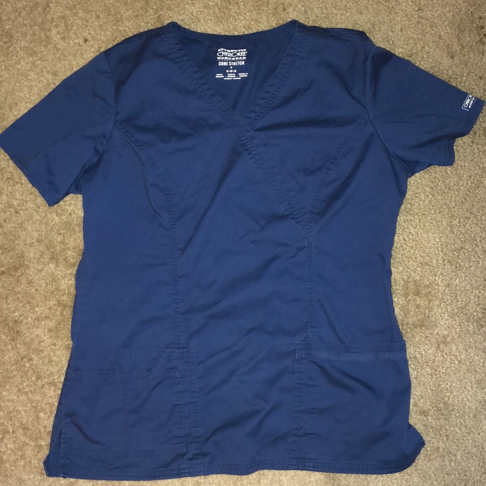 Medium scrub top